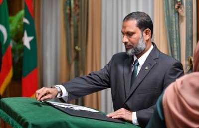 ގާނޫނުގެ ބާރު އެންމެންނަށް ހިނގާނެ، ތުހުމަތުތަކަށް ޖަވާބުދާރީވާން ޖެހޭނެ: އިމްރާން