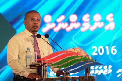 ފެނަކައިން ތެޔޮ ގަންނަން ކުރާ ހަރަދު ތިންބައިކުޅަ އެއް ބަޔަށް ކުޑަކުރަނީ