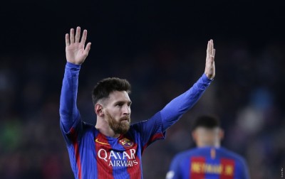 މެސީއަށް ކުޅެވިދާނެ ކޮންމެ މަގާމަކަށް ވެސް، އެނާ ވަރެއް ހަމަނެތް: އެންރިކޭ