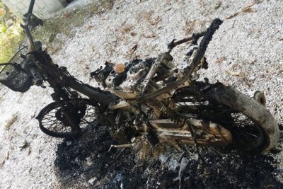 ފުވައްމުލަކު ދަނޑިމަގު ކައުންސިލުގެ ޒިންމާދާރުވެރިޔާގެ ސައިކަލު އަންދާލައިފި