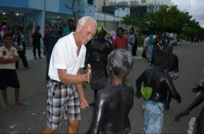 ހުޅުމާލޭން ހައްޔަރުކުރި އެމެރިކާ މީހާ ޑީޕޯޓު ކޮށްލަނީ