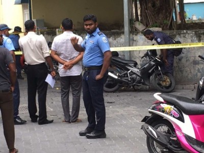 ދެ ލައްކަ ރުފިޔާ ފޭރުނު މައްސަލާގައި ހަތަރު މީހަކު ހައްޔަރުކޮށްފި