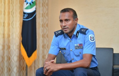 ފުލުހުން ހަމަ މަގަށް އެޅުވުން، ބޮޑު ގޮންޖެހުމެއް