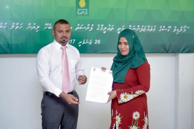 މޯލްޑިވް ގޭސްގެ 10 މުވައްޒިފަކަށް މަތީ ތައުލީމު ހާސިލު ކުރުމުގެ ފުރުސަތު ތަނަވަސްކޮށްދީފި