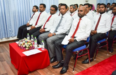 ޔާމީނާއި އޭސީސީ އަށް އެސްކްރޯ އެކައުންޓެއް ނުހެދޭނެ!