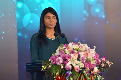 ޖެންޑާ މިނިސްޓްރީގެ މުވައްޒަފުންނަށް 'ސައިން ލޭންގުއެޖް' ދަސްކޮށްދެނީ