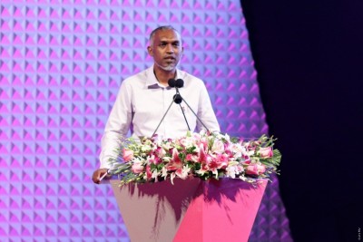ރައީސް ޔާމީނަށް ބައިއަތު ހިފައިގެން ނުކުމެ ތިބި ކައުންސިލަރުން ހޮވަންޖެހޭ: ޑރ. މުއިއްޒު