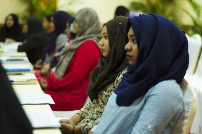 ރާއްޖޭގެ ހުށަހެޅުންތަކުގެ ފެންވަރު ރަނގަޅުކުރުމަށް ސިއްހީ ދާއިރާގެ މުވައްޒަފުން ތަމްރީނު ކުރަނީ