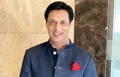 މަދޫރު ބަންޑާކަރް ދެން ހަދާނީ "އިންސްޕެކްޓާ ގާލިބް"