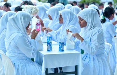 ރާއްޖޭގައި ފުރަތަމަ ފަހަރަށް ސްކޫލްތަކުގައި ހިލޭ ނާސްތާ ދޭން ފަށައިފި