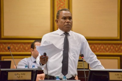 ރައީސް ޔާމީން ތިން ވަނަ ދައުރަކަށް ވެރިކަމަށް ގެންނާނެ ކަމުގެ އިޝާރާތެއް އަދުރޭ ދެއްވައިފި