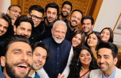 މިއީ އަހަރުގެ ސެލްފީތަ؟