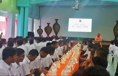 މާލޭގައި ނާސްތާ ދޭން ހަވާލުކުރީ ބުރުޒާއި ލަ ސޫކަށް