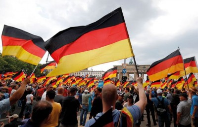 ޖަރުމަނުގެ އިގްތިސާދީ ދުވެލި ދަށަށް!