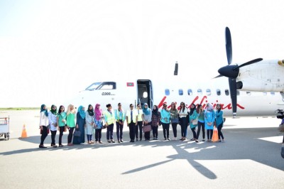 އަންހެނުންގެ ދުވަހުގައި ހަމައެކަނި އަންހެން ކުރޫއިންގެ ދަތުރެއް
