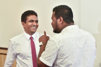 ކުރި ސުވާލަކާ ގުޅިގެން ނޫސްވެރިއަކަށް ދައުވާކުރާނެ ކަމުގެ އިންޒާރު ދީފި