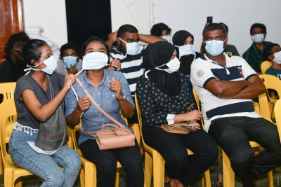 ހާލުބޮޑު ވެގެން ފަރުވާދެމުން ގެންދާ ދެ މީހަކު ސްވައިން ފުލޫއަށް ޕޮޒިޓިވް: އެޗްޕީއޭ