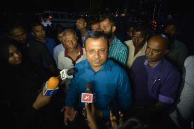 ރިޔާޒު ފުލުހަށް ހާޒިރުކުރީ ފޯނު ހުޅުވަން، ނަމަވެސް އެކަމެއް ނުވި!