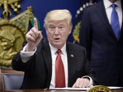 އެމެރިކާގެ މީޑިއާއަކީ ދޮގު ޚަބަރު ފަތުރާ މީޑިއާއެއް: ޓްރަމްޕް