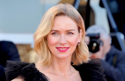 ނިއޯމީ ވަޓްސް އަށް "ގޭމް އޮތް ތުރޯންސް" ގެ ޕްރިކްއެލް ޝަރަފަކަށް