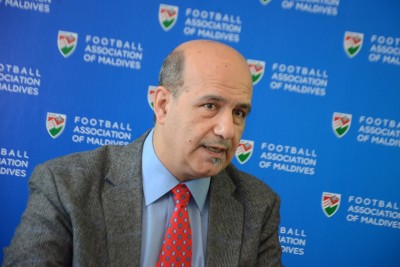 މުސްލިމު ގައުމެއްގެ ފުޓްބޯޅަ ކުރިއަރުވަން އެހީތެރިކަން ފޯރުކޮށްދެވޭތީ އުފާވޭ: ވަންލީ