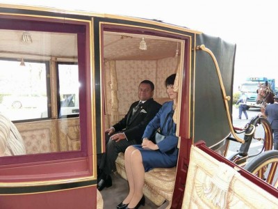 ރަސްގެފާނަށް ފަތްކޮޅު އެރުވުމަށް މުންދު ވަޑައިގަތީ ޝާހީ އުޅަނދެއްގައި