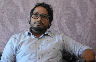 ފުޓްބޯޅަ ކުޅުންތެރީންނަށް ފުޓްސަލް ނުކުޅެވޭ ގޮތް ހަދަނީ