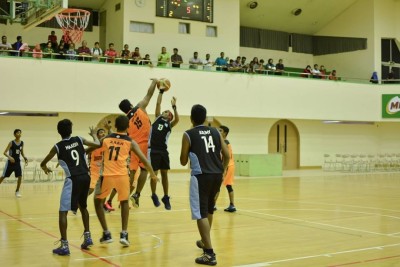 16 އަހަރުން ދަށުގެ ޗެމްޕިއަންކަން އިމާދުއްދީން ސްކޫލަށް