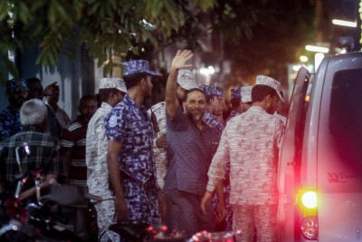 އިމްރާން އަނބުރާ ޖަލަށް ގެންގޮސްފި