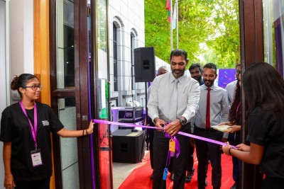 މިއަހަރުގެ ކޮންސިއުމާ ފެއާ 12 ކުންފުންޏަކާ އެކު އާޓްގެލެރީގައި ފަށައިފި