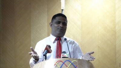 ދިވެހި ބަހުގެ ގާނޫނު އޮތީ ގެޒެޓުގައި: އަޝްރަފް އަލީ