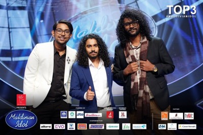 ގަދަ ތިން ބައިވެރިންގެ ގަދަ ހިފުމުން ސްޓޭޖް "ފަޅާލައިފި"