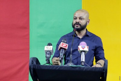 ފާރިސް މައުމޫން އެމްޑީޕީ ޕޯޑިއަމުގައި!