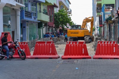 ރޯދަޔަށް މަޖީދީމަގު ހެދުން މެދުކަނޑާލައި، މަގު ހުޅުވާލައިފި
