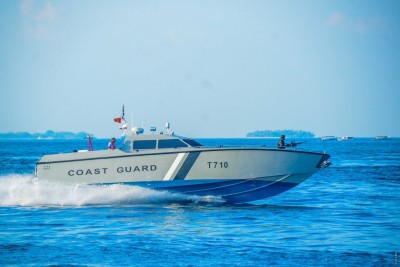 ދޯންޏަކުން ދަތުރު ކުރި ބަޔަކު ކަނޑުވެފައި ތިއްބާ ސަލާމަތްކޮށްފި