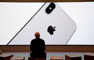 އެޕަލް ވެސް އައިފޯނެއް ފަތްޖަހަނީ