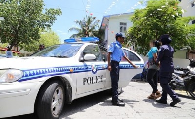 ލޯބީގެ ދަޅަދައްކައިގެން ފޭރެނީ