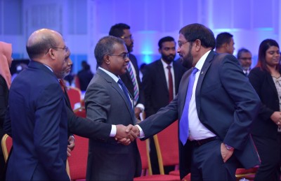 ސިޔާސީ މީހުން ޝަރުއީ ނިޒާމުން އެއް ފަރާތް ވާން ޖެހޭ: ޑރ. ޖަމީލް