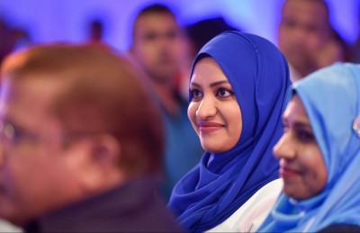 ހިލޭ ބަހާ ހެލްމެޓް ލިބޭނީ ކޯހެއް ފުރިހަމަކުރުމުން: މިނިސްޓަރު