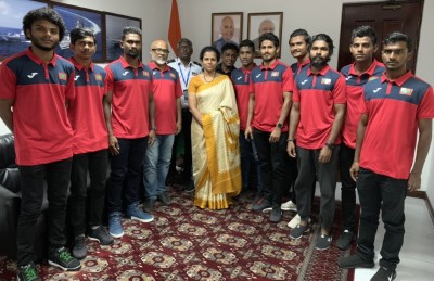 ސާއިދާއި ފަޒީލާ އެކު ނުވަ ދުވުންތެރިން ތަމްރީނަށް އިންޑިއާ އަށް