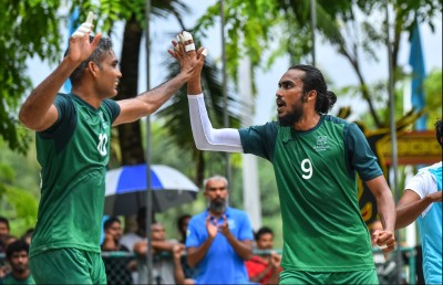 ރިޒޯޓް ވޮލީ އާއި ފުޓްސަލް މުބާރާތުގައި މިނިސްޓްރީން ތައްގަނޑު ޖަހައިފި