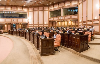 ކުރީގެ ނައިބު ރައީސުން ވަނީ މަގުމަތިވެފައި: ބައެއް މެމްބަރުން