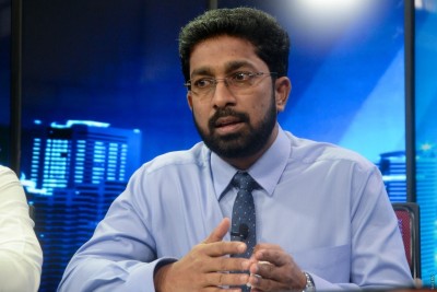 އިމްރާންގެ އިނާޔަތްތައް ކަނޑާލީ މީޑިއާއަށް އިންޓަވިއު ދިނުމުން: އަޒްލީން