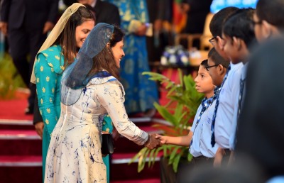 ގައުމު މިވަނީ ރިވެތި އަހުލާގަށް ބޭނުންވެފައި: ފަސްޓްލޭޑީ