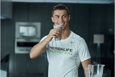 ރޮނާލްޑޯ އިންސްޓަގްރާމަށް ދޫކޮށްލާ ކޮންމެ ޕޯސްޓަކަށް 310,000 ޕައުންޑް