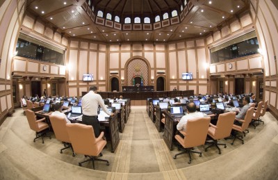 އަންހެނުންނަށް ކޯޓާ ނުދޭން ތާއަބަދު ބަހަނާ