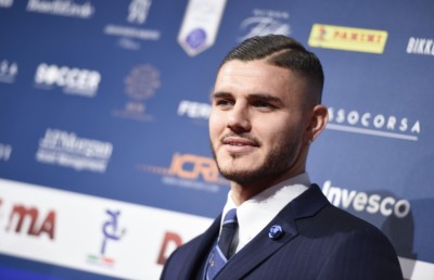 އިކާޑީ ހޯދަން ޔުވެންޓަސް އާއި ނަޕޯލީން މަސައްކަތްކުރަނީ