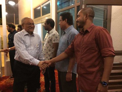 ދަތުރުފުޅު ކުރުކޮށްލެއްވުމަށްފަހު ރައީސް މައުމޫން މާލެ ވަޑައިގެންފި