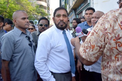 ހާޒިރު ނުވެއްޖެ ނަމަ ގާސިމްގެ ޣައިރު ހާޒިރުގައި ޝަރީއަތް ކުރާނެ ކަމަށް އަންގައިފި