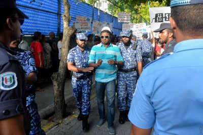 ރިލްވާންގެ ދިފާއުގައި ބޭއްވި އެއްވުމުން ދެ މެމްބަރަކު ފުލުހުންގެ ބެލުމުގެ ދަށަށް